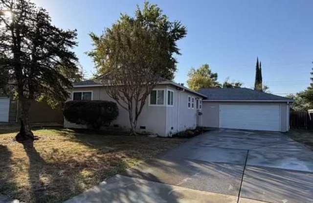 NICE 3-BEDROOM 2-BATH HOME IN SACRAMENTO!! Gallery 1