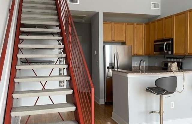 115 E Park Avenue unit: 423 photos photos