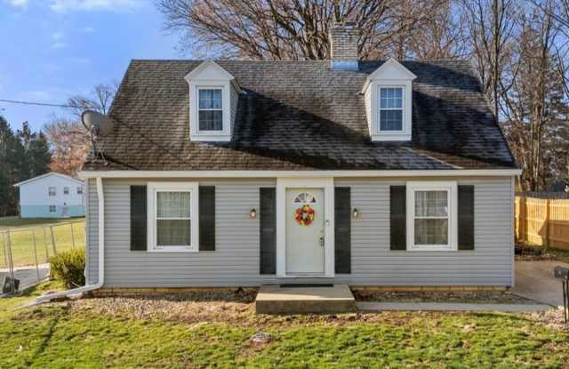 4 bedroom 1 bathroom single family home-- 529 Bank St Ashland photos photos