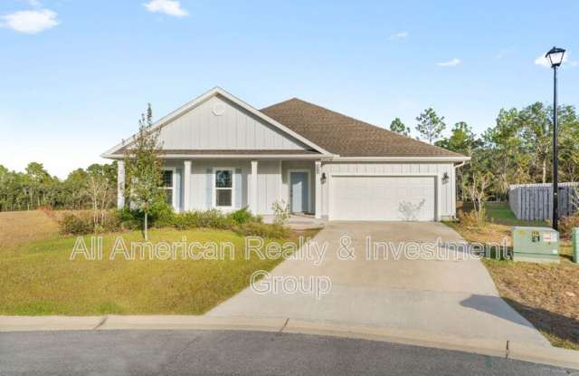 127 Hobson Ave - 127 Hobson Avenue, Crestview, FL 32539