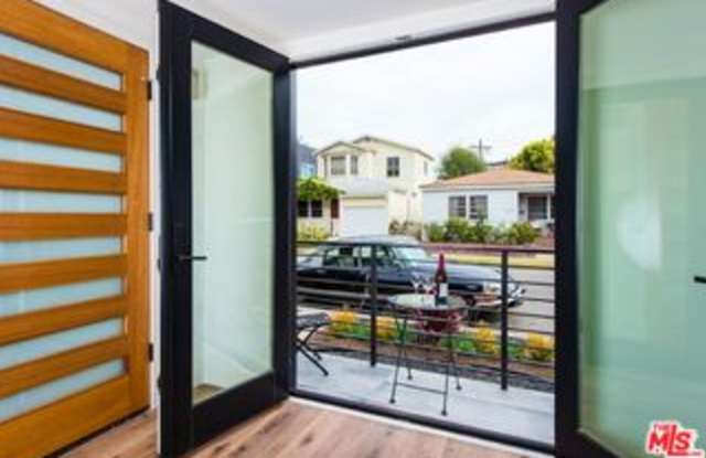 2341 Beach Avenue Gallery 2