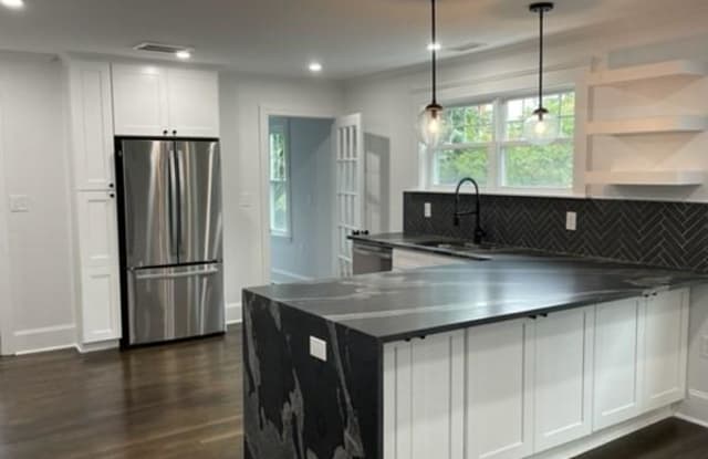 5 Roosevelt - 5 Roosevelt Road, Salem, MA 01970