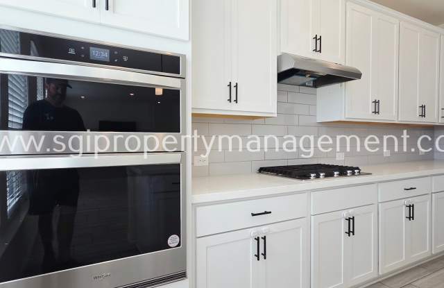 1826 Aslynn Cir Gallery 4