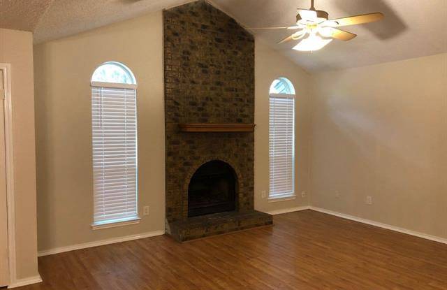 2832 Shady Brook Drive - 2832 Shady Brook Drive, Bedford, TX 76021
