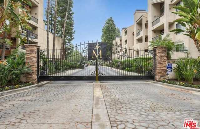 21520 Burbank Blvd photos photos