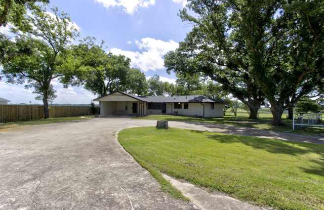 200 Southard Drive photos photos