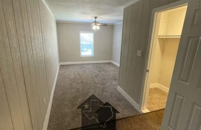 1419 Forest Valley Drive Gallery 2