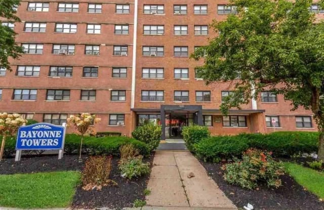 1225 KENNEDY BLVD - 1225 Kennedy Blvd, Bayonne, NJ 07002