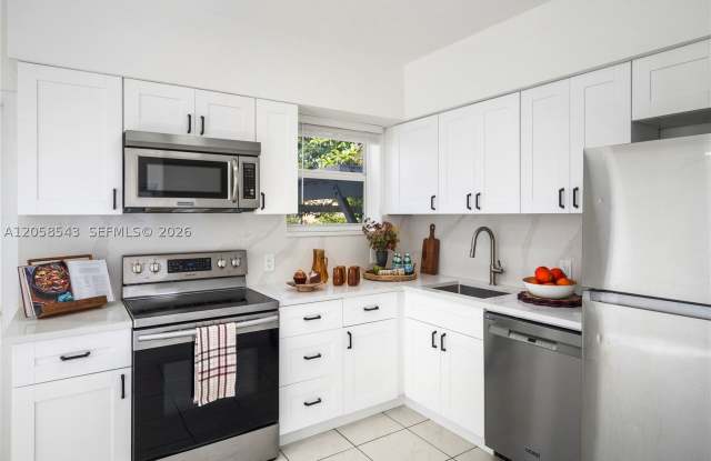 1271 NE 159th St photos photos
