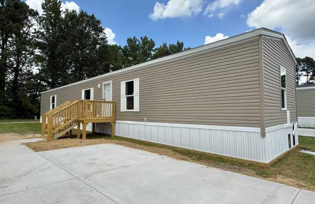 539 Canterbury Court - 539 Canterbury Court, Timmonsville, SC 29161