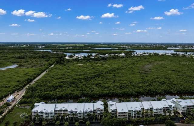 3228 MANGROVE POINT Drive Gallery 2