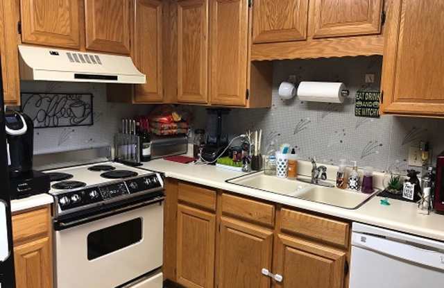 COMING IN JULY! 1-Bedroom Condo in Country Club photos photos