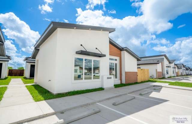 3548 HIDALGO CIR Gallery 3
