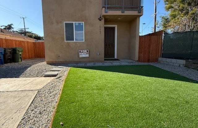 10663 Encino photos photos