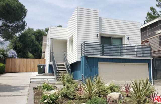 2447 Laughlin Ave - 2447 Laughlin Avenue, La Crescenta-Montrose, CA 91214