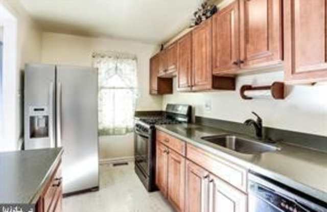 8308 STILLMEADOW ROAD Gallery 3