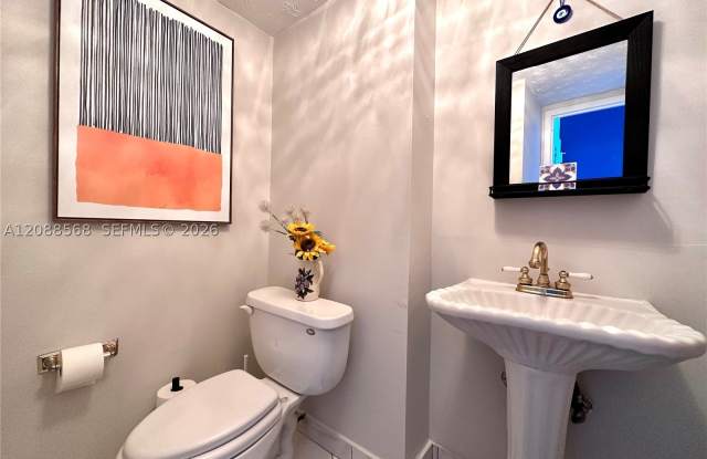 2829 Indian Creek Dr Gallery 4