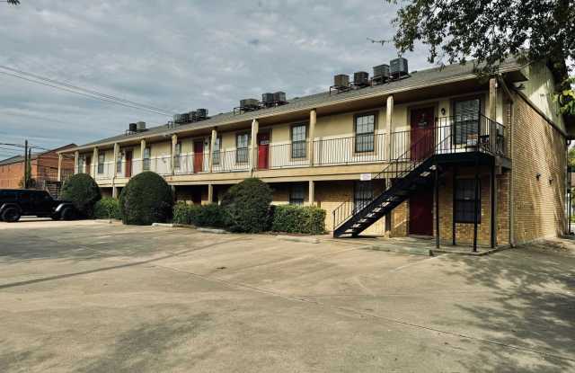 Charming 2/2 Condo Blocks from Baylor Campus! photos photos