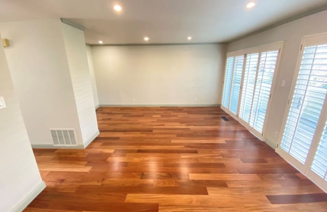 2309 Sharon Road - 2309 Sharon Road, Menlo Park, CA 94025 2309 Sharon Road - 2309 Sharon Road, Menlo Park, CA 94025