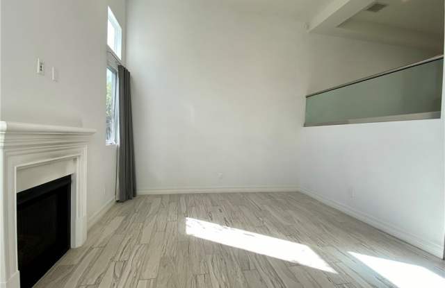 11939 Riverside Drive Gallery 2