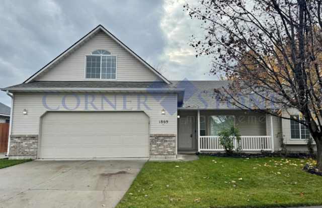 FIRST MONTH RENT FREE - MOVE IN TODAY! - 1869 West Lonesome Dove Street, Meridian, ID 83646