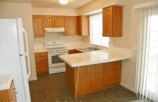 5659 S 3370 W Gallery 4