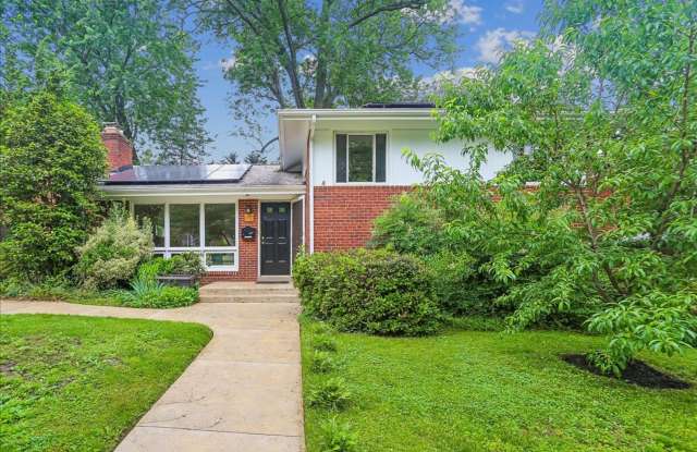 Charming Single Family Home in Silver Spring photos photos