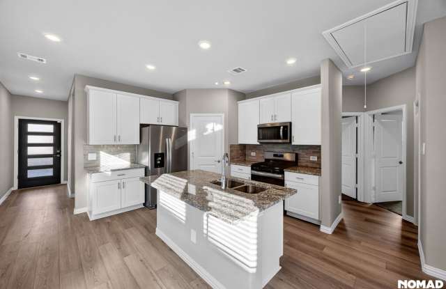 Charming 3BR House in Farmersville photos photos