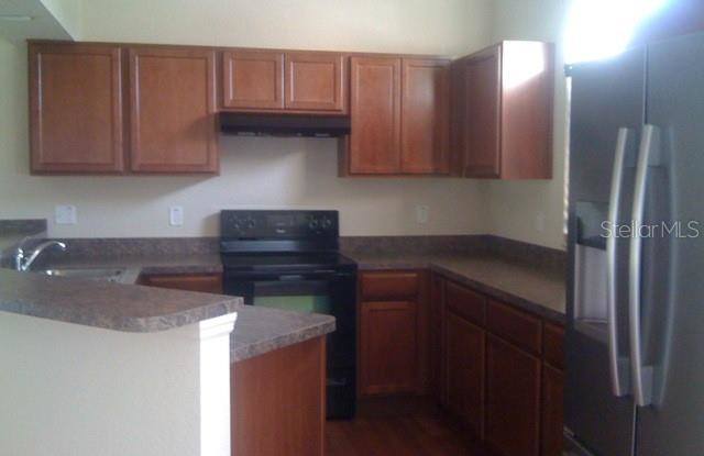 3611 BRISTOL COVE LANE Gallery 2