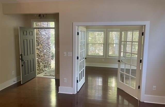 142 Edgewood Court Gallery 3