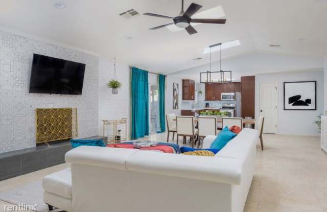 8338 E Monterosa St Gallery 2