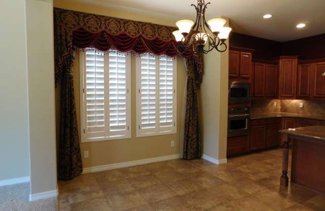 688 W Coconino Place Gallery 4