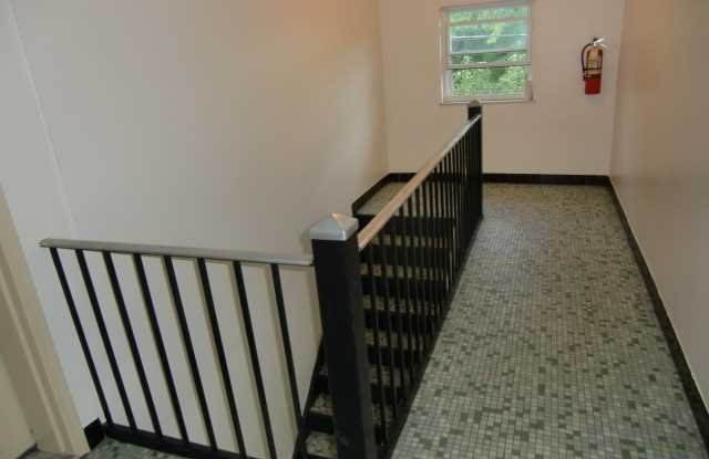 44 Dempsey Avenue Gallery 3