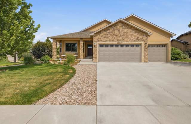 Beautiful, Spacious home in North Colorado Springs Gallery 1