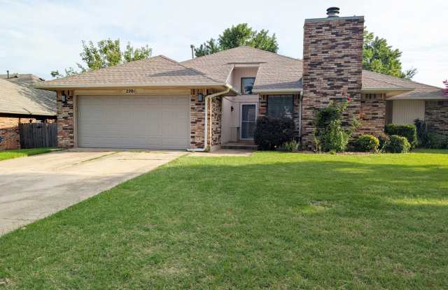 Updated Home in Central Edmond photos photos