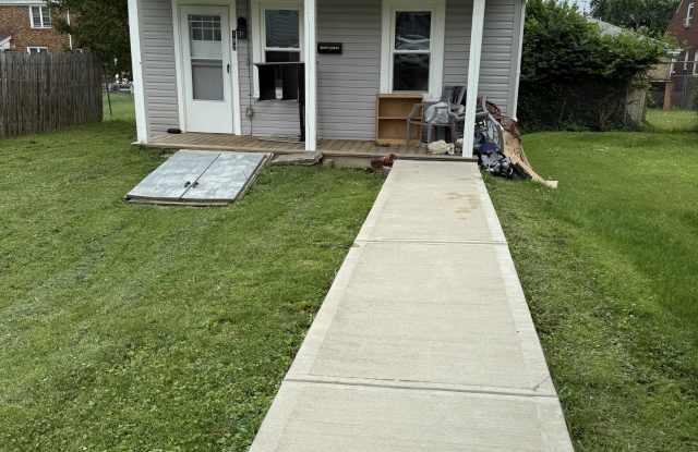 182 Frank Street - rear photos photos