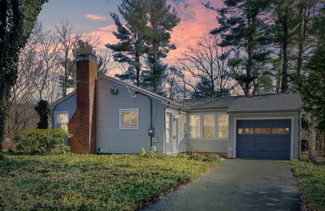 95 Riverside Drive Hamden, CT 06518 photos photos