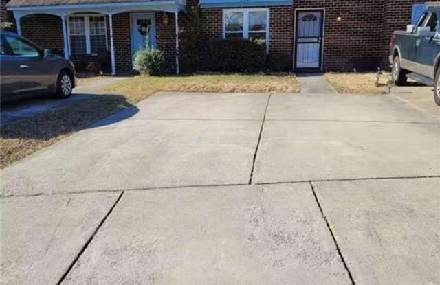 305 Seeman Court photos photos