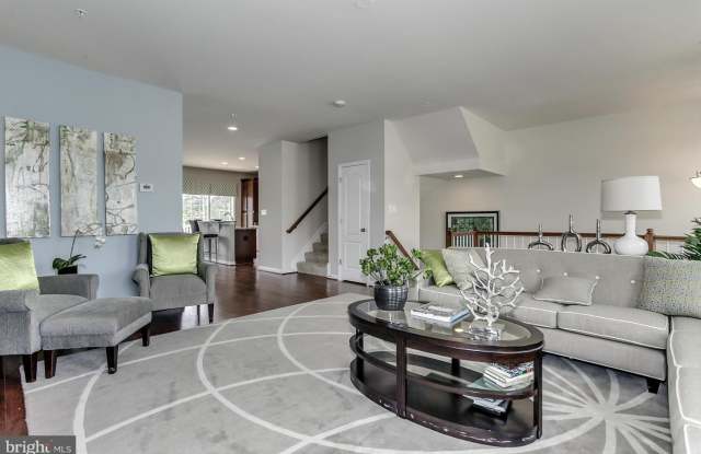 8603 CROOKED TREE Lane Gallery 4