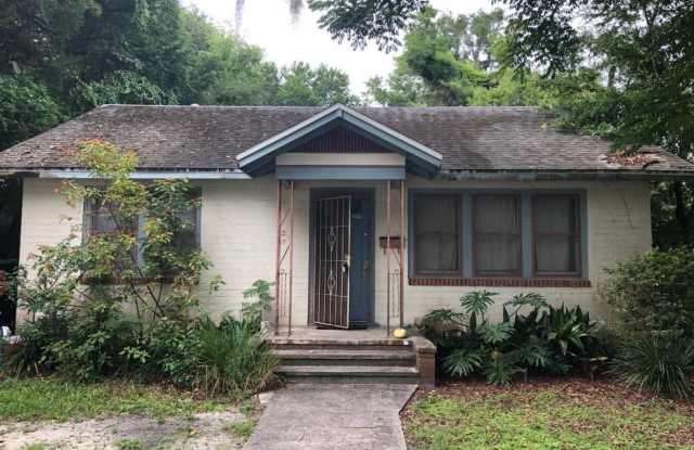 1013 NW 4th Avenue Gallery 2