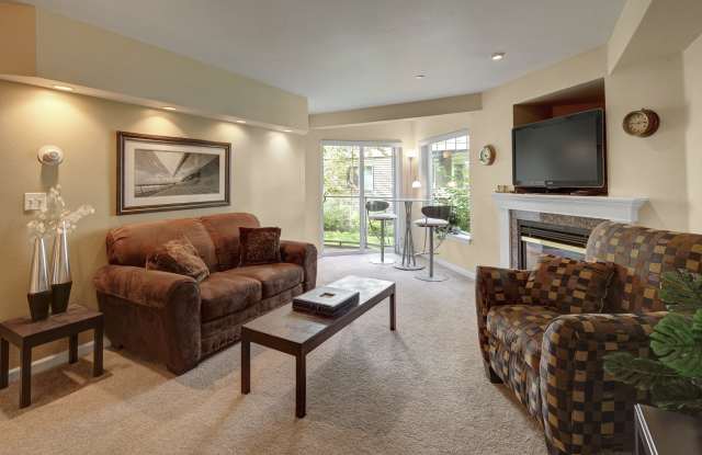 Admirals Cove Gallery 4