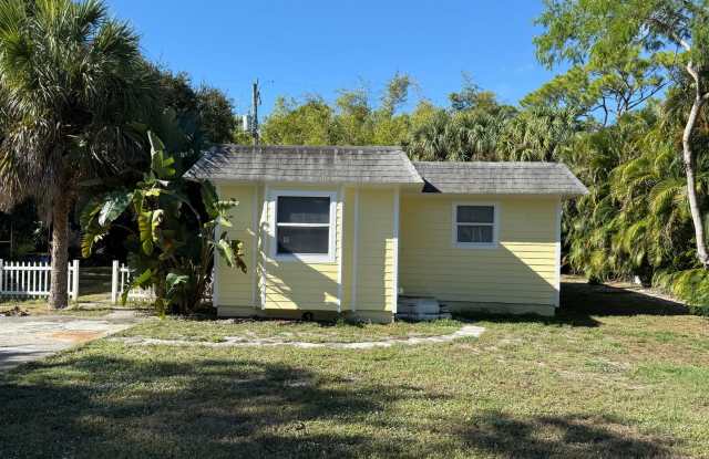 960 NE key Ave photos photos