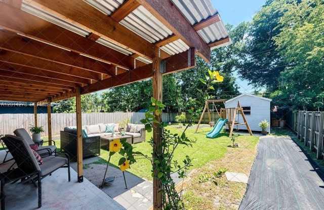 2318 Dewey St photos photos
