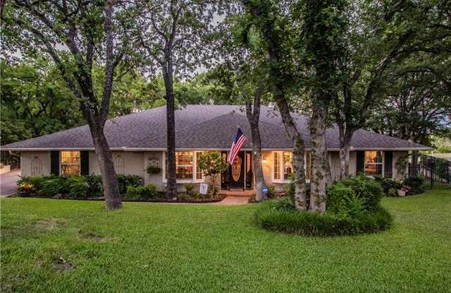 605 Highwoods Trail - 605 Highwoods Trl, Fort Worth, TX 76112