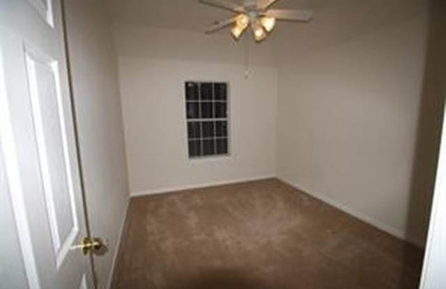 46 East Burberry Circle Gallery 3