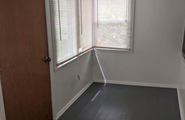 Cute 1 bedroom house! Located near Ta Ha Zouka Park! Bonita casa de 1 dormitorio. ¡Ubicada cerca del parque Ta Ha Zouka! photos photos