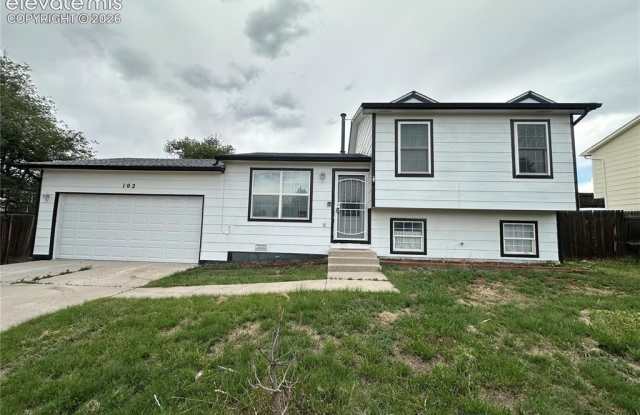102 Comanche Court - 102 Comanche Court, Fountain, CO 80817