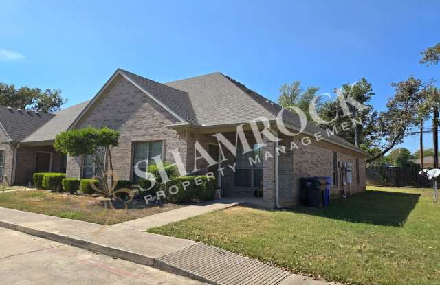 3/2 Uptown Fourplex Gallery 1