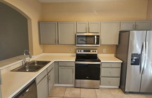 3 BEDROOM / 2 BATH - 2 STORY TOWNHOUSE (SOUTH ORLANDO) NEAR AIRPORT Gallery 3