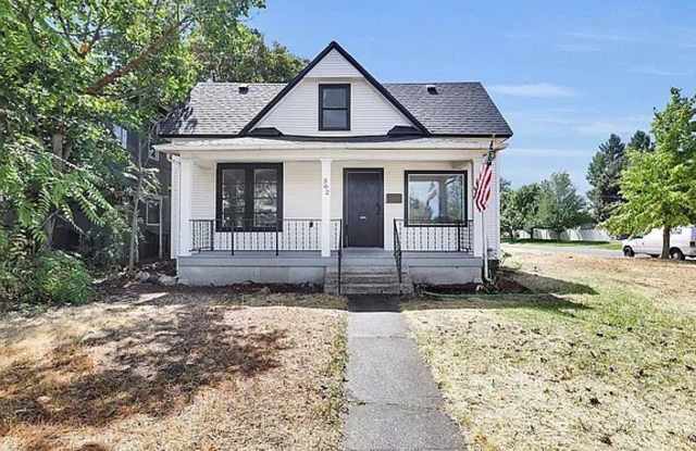 For Rent – Charming 3-Bedroom, 2-Bath Home in Spokane’s University District photos photos